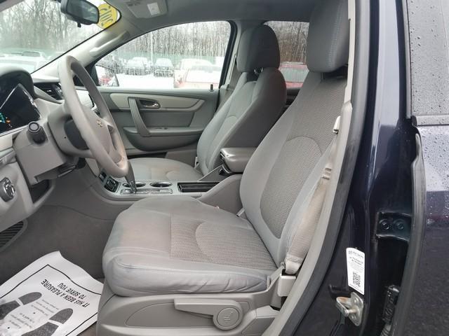 used 2017 Chevrolet Traverse car, priced at $11,400