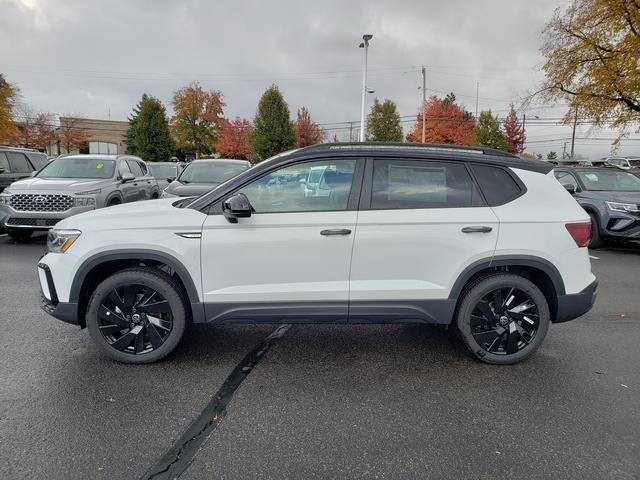 new 2024 Volkswagen Taos car, priced at $33,365