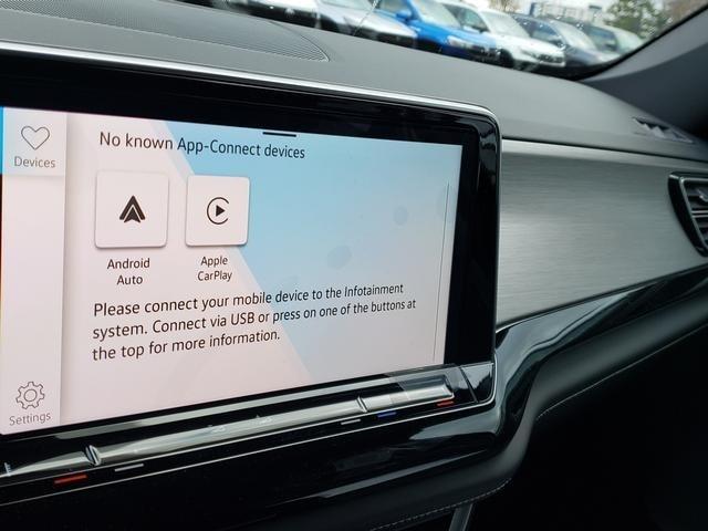 new 2026 Volkswagen Atlas Cross Sport car, priced at $47,827