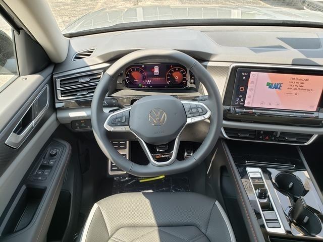 new 2025 Volkswagen Atlas car, priced at $47,745