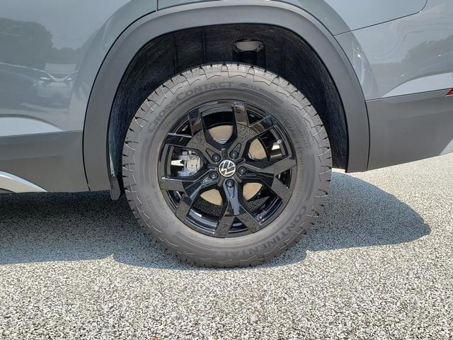 new 2025 Volkswagen Atlas car, priced at $47,745