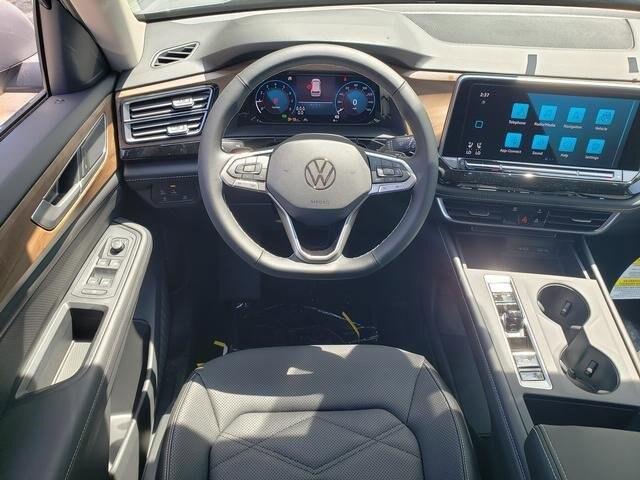 new 2024 Volkswagen Atlas car, priced at $41,018
