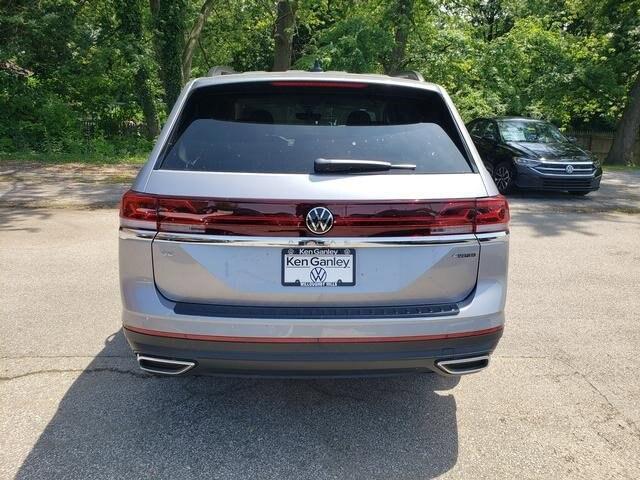 new 2024 Volkswagen Atlas car, priced at $41,018