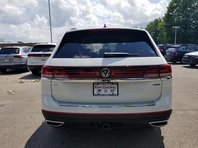 new 2024 Volkswagen Atlas car, priced at $45,752