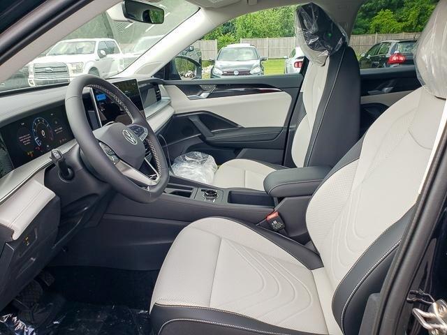 new 2025 Volkswagen Tiguan car, priced at $35,589