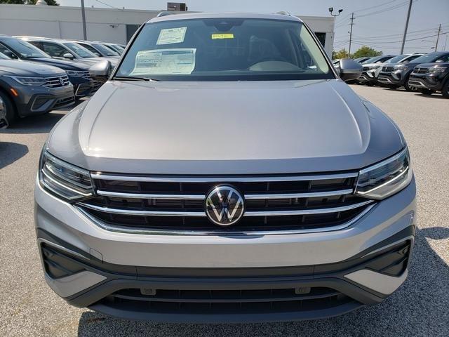 new 2024 Volkswagen Tiguan car, priced at $35,275