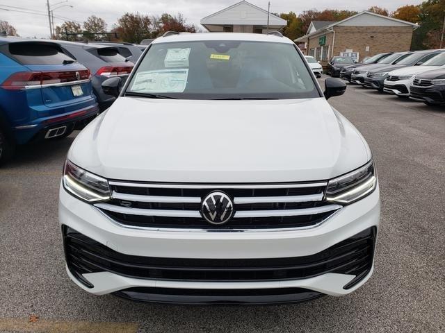 new 2024 Volkswagen Tiguan car, priced at $37,663