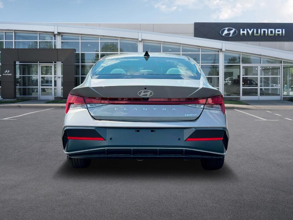 new 2025 Hyundai Elantra car, priced at $27,662