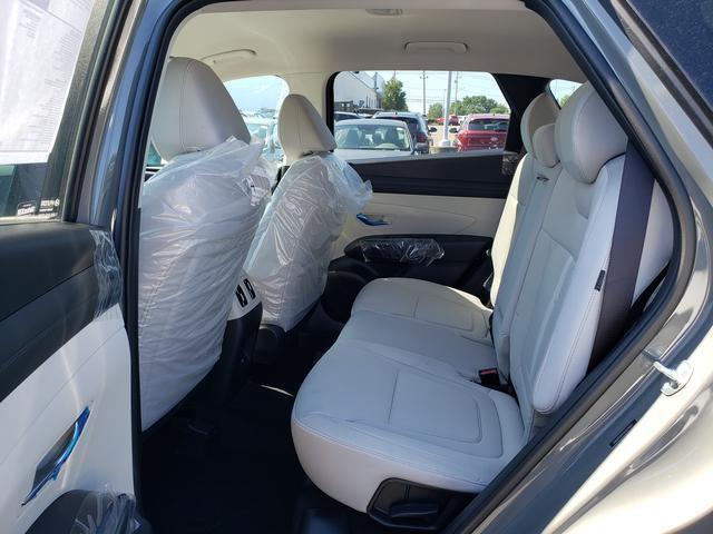 new 2025 Hyundai Tucson car, priced at $32,001