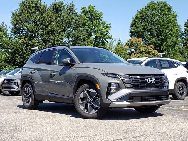 new 2025 Hyundai Tucson car, priced at $32,001