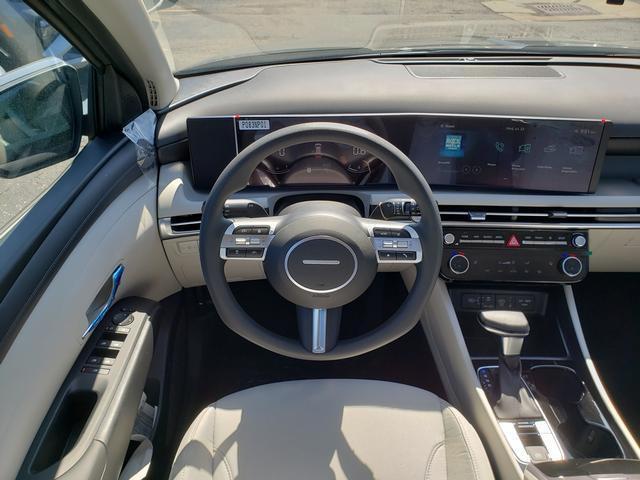 new 2025 Hyundai Tucson car, priced at $32,001