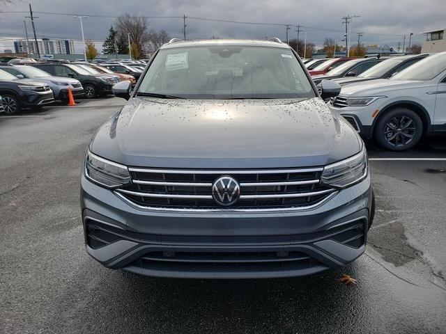 new 2024 Volkswagen Tiguan car, priced at $34,708