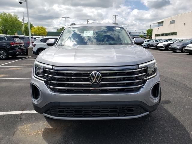 new 2025 Volkswagen Atlas car, priced at $45,295