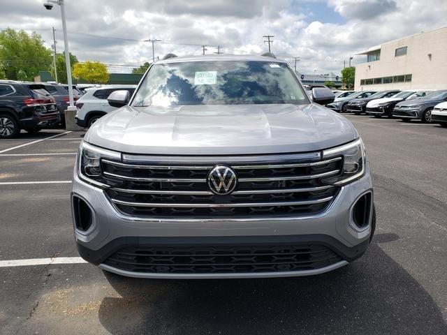 new 2025 Volkswagen Atlas car, priced at $45,295