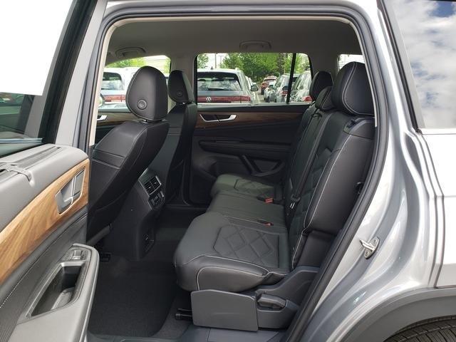 new 2025 Volkswagen Atlas car, priced at $45,295