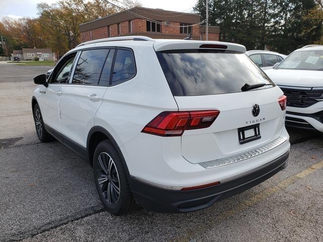 new 2024 Volkswagen Tiguan car, priced at $34,708