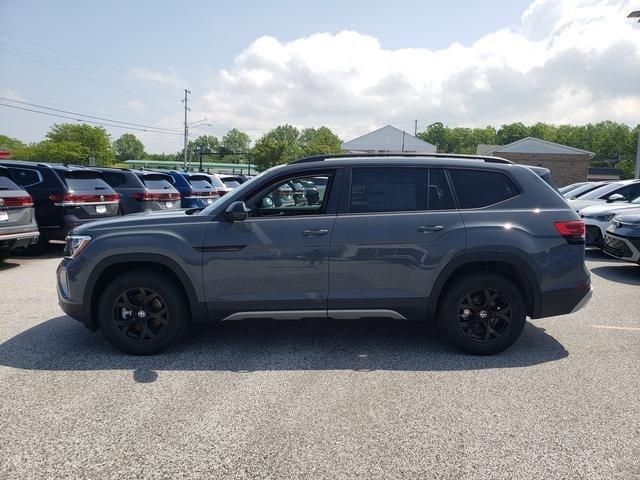 new 2025 Volkswagen Atlas car, priced at $48,343