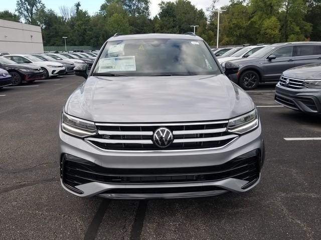 new 2024 Volkswagen Tiguan car, priced at $37,111