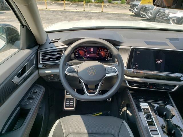 new 2025 Volkswagen Atlas car, priced at $47,308