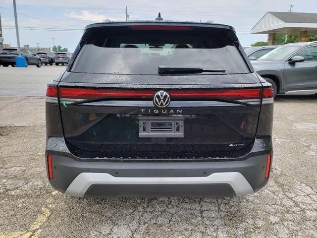 new 2025 Volkswagen Tiguan car, priced at $32,944