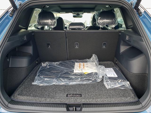 new 2025 Volkswagen Tiguan car, priced at $40,176
