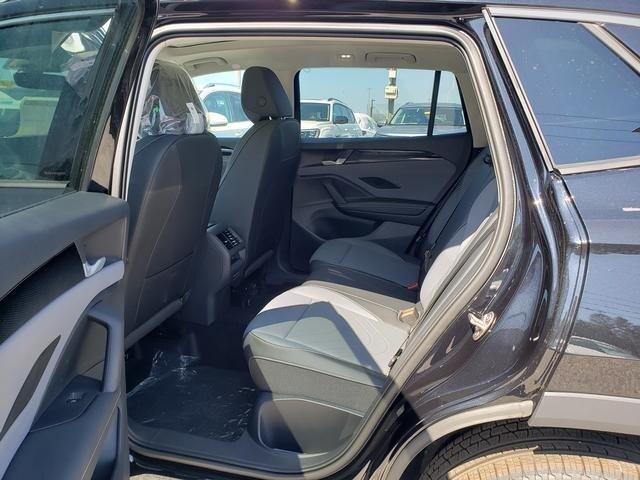 new 2025 Volkswagen Tiguan car, priced at $36,519
