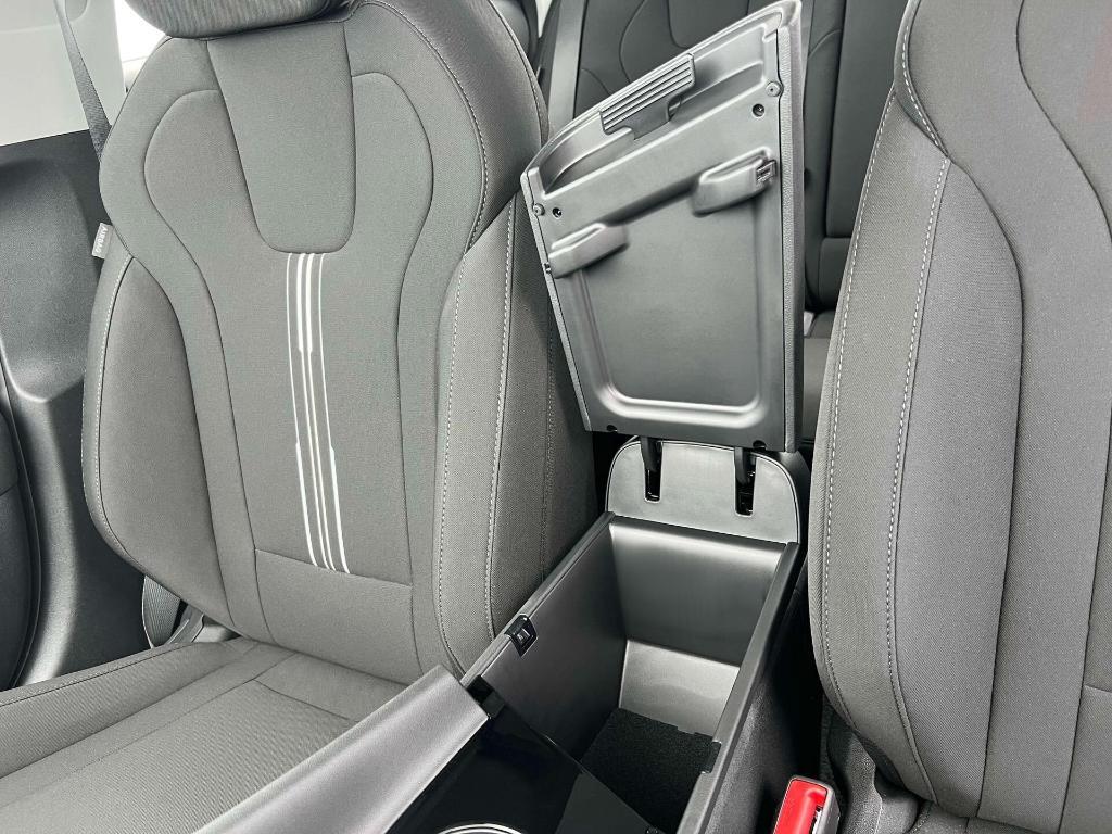 new 2025 Hyundai Elantra car, priced at $26,897