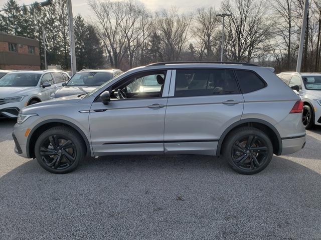 new 2024 Volkswagen Tiguan car, priced at $37,111