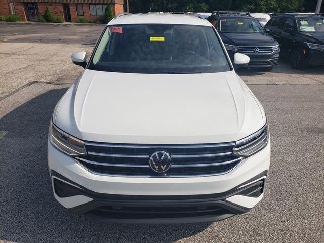 new 2024 Volkswagen Tiguan car, priced at $34,413