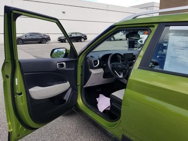 used 2022 Hyundai Venue car, priced at $19,400