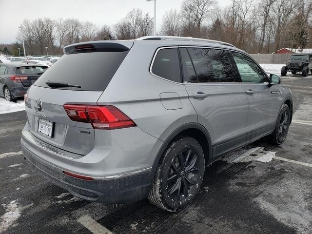 new 2024 Volkswagen Tiguan car, priced at $34,059