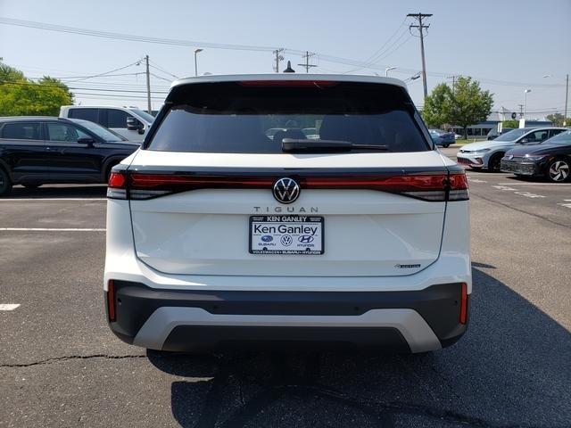 new 2025 Volkswagen Tiguan car, priced at $33,121