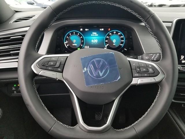 new 2026 Volkswagen Atlas Cross Sport car, priced at $48,642