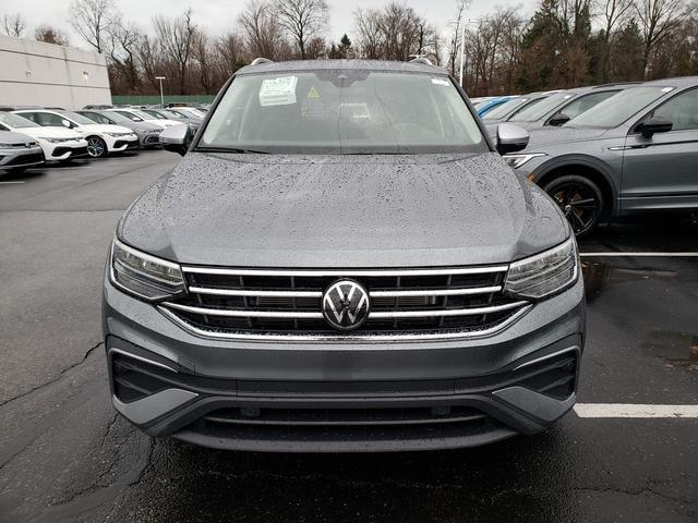 new 2024 Volkswagen Tiguan car, priced at $33,040