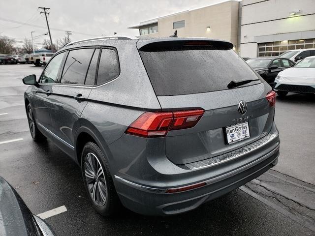 new 2024 Volkswagen Tiguan car, priced at $33,040