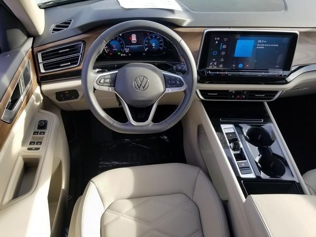 new 2025 Volkswagen Atlas car, priced at $45,295