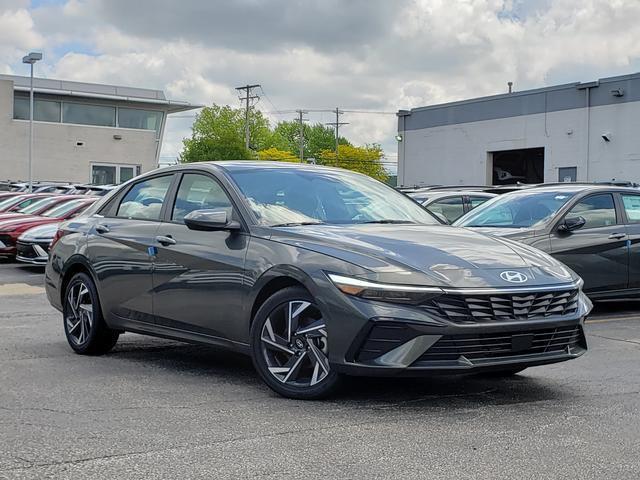 new 2025 Hyundai Elantra car, priced at $26,734
