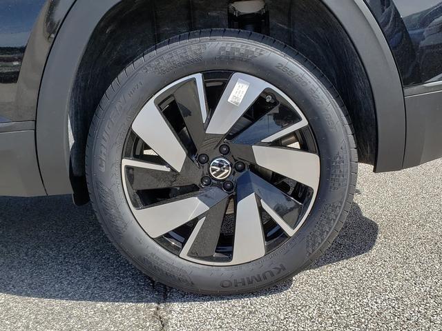 new 2025 Volkswagen Atlas Cross Sport car, priced at $43,963