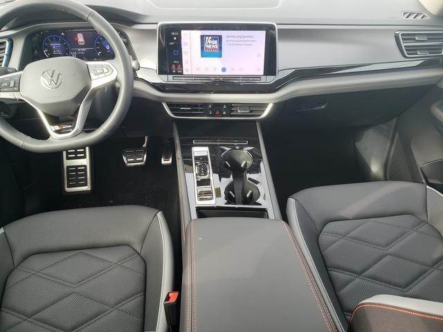 new 2025 Volkswagen Atlas car, priced at $47,930