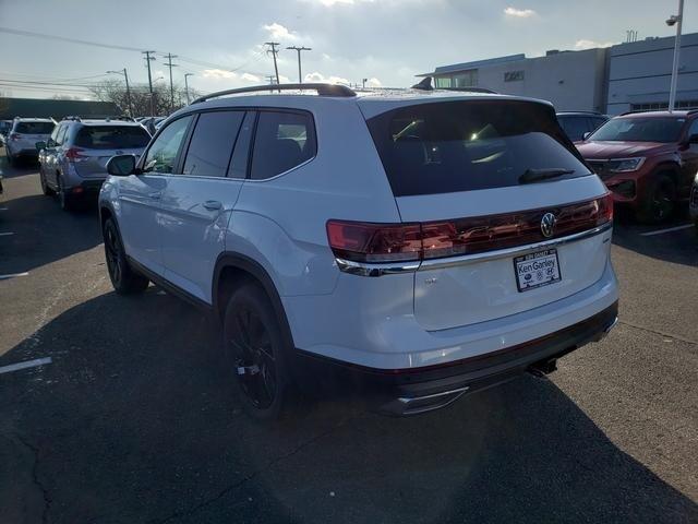 new 2025 Volkswagen Atlas car, priced at $46,925