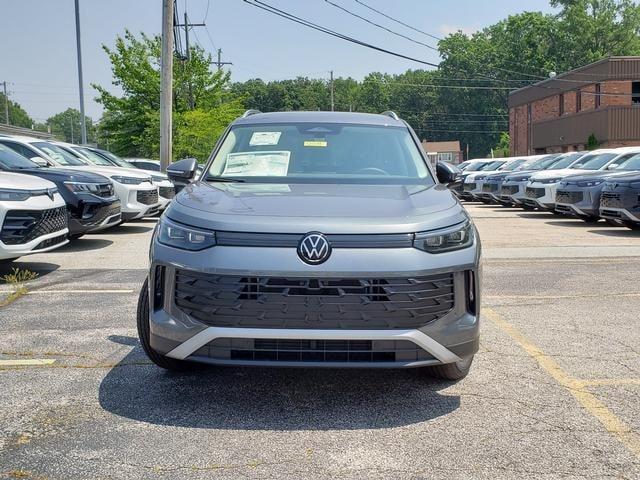 new 2025 Volkswagen Tiguan car, priced at $32,051