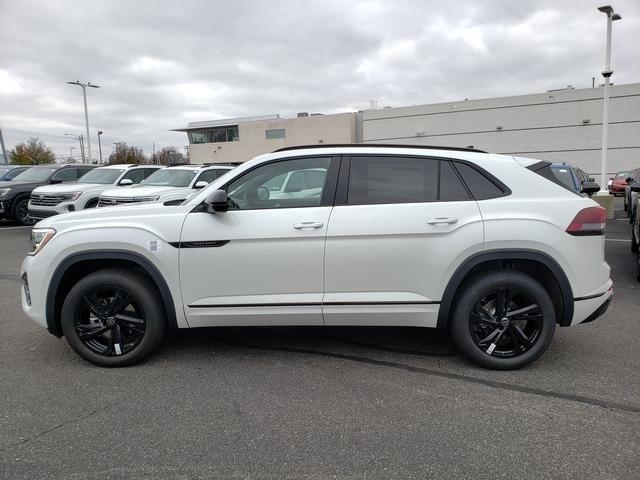 new 2025 Volkswagen Atlas Cross Sport car, priced at $50,033