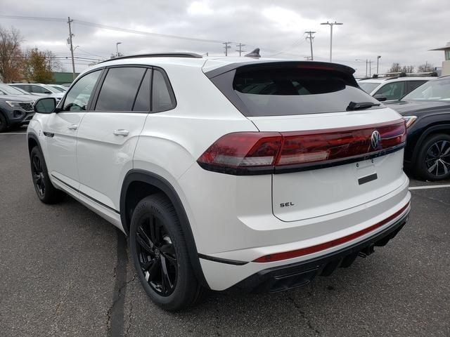 new 2025 Volkswagen Atlas Cross Sport car, priced at $50,033