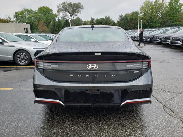 new 2025 Hyundai Sonata Hybrid car, priced at $38,027