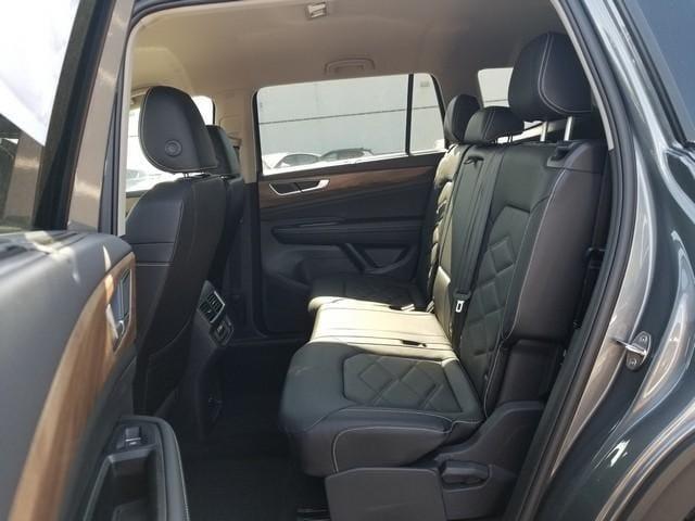 new 2025 Volkswagen Atlas car, priced at $45,295