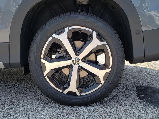 new 2025 Volkswagen Tiguan car, priced at $34,656