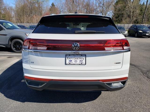 new 2025 Volkswagen Atlas Cross Sport car, priced at $40,218
