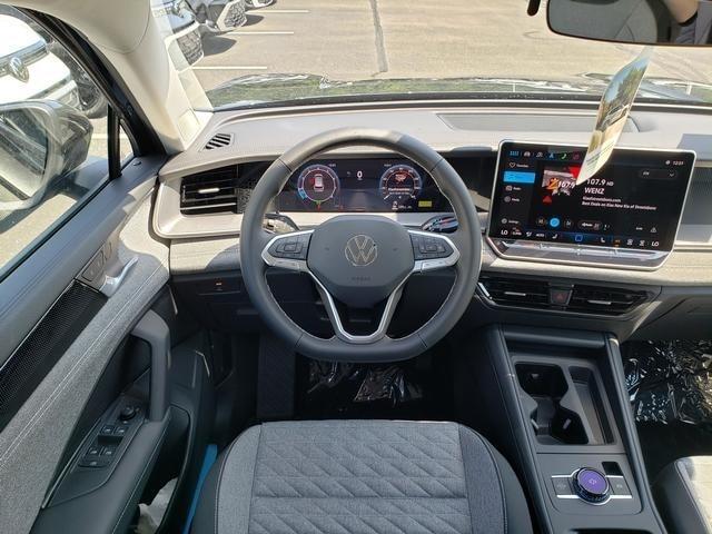 new 2025 Volkswagen Tiguan car, priced at $32,051