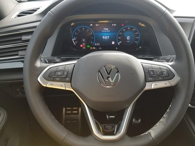new 2025 Volkswagen Atlas Cross Sport car