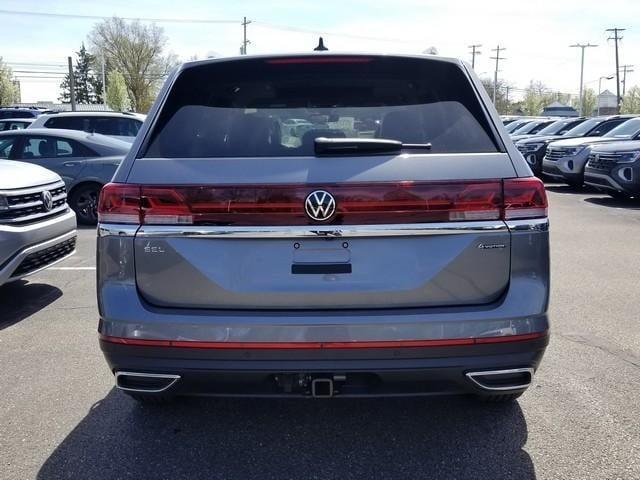 new 2025 Volkswagen Atlas car, priced at $49,301